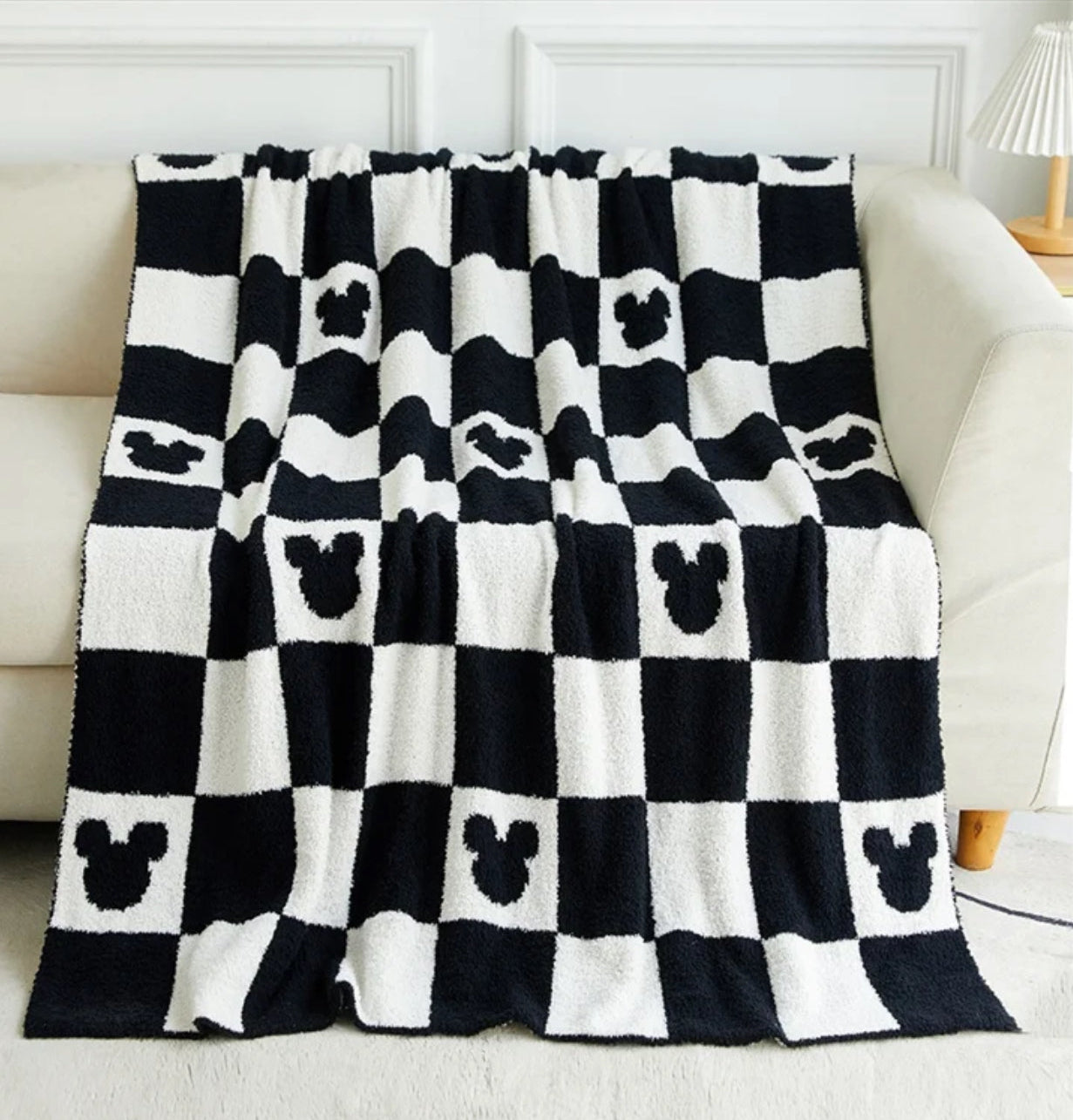 Checkered Magic Blanket - Black